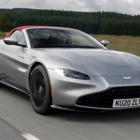 Aston Martin Vantage Roadster Slide